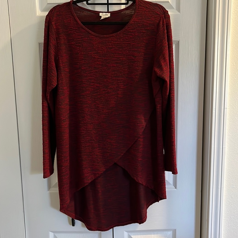Yelete maroon/black sweater